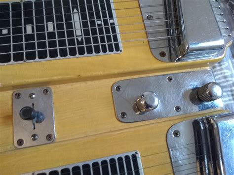 is https www.tdpri.com threads talking-box-on-a-lap-steel.983203 legit site|Wicked cool lap steel on the bench Educate me!.